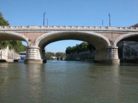 Ponte Regina Margherita http://www.info.roma.it/monumenti_dettaglio.asp?ID_schede=687