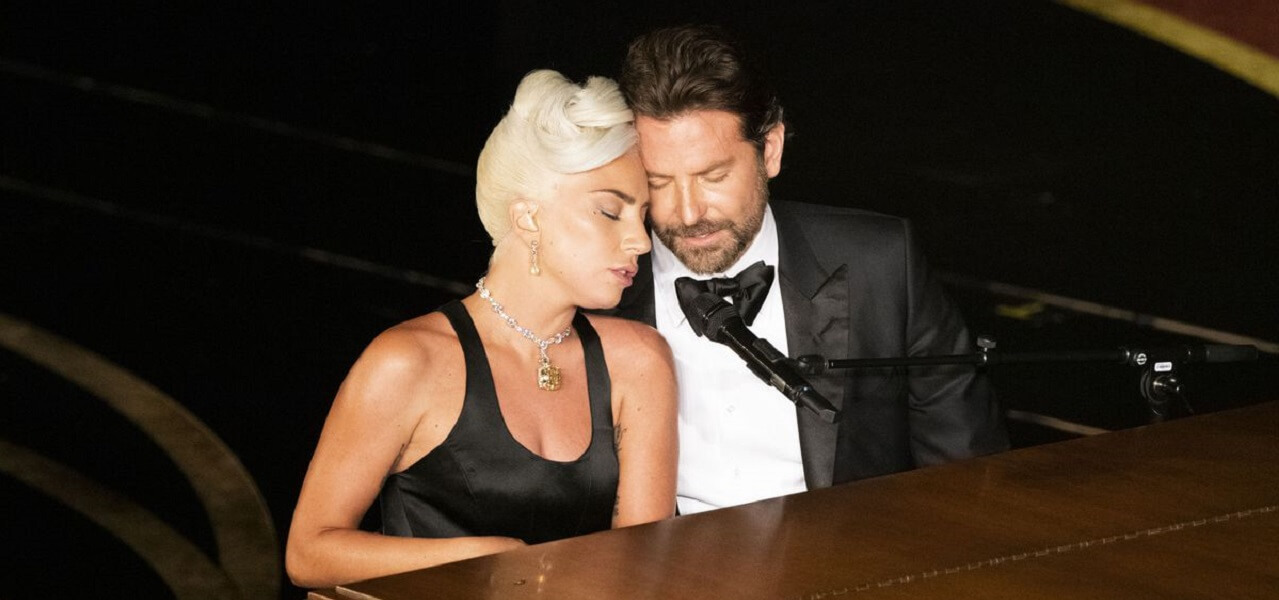 Lady Gaga e Bradley Cooper: è amore