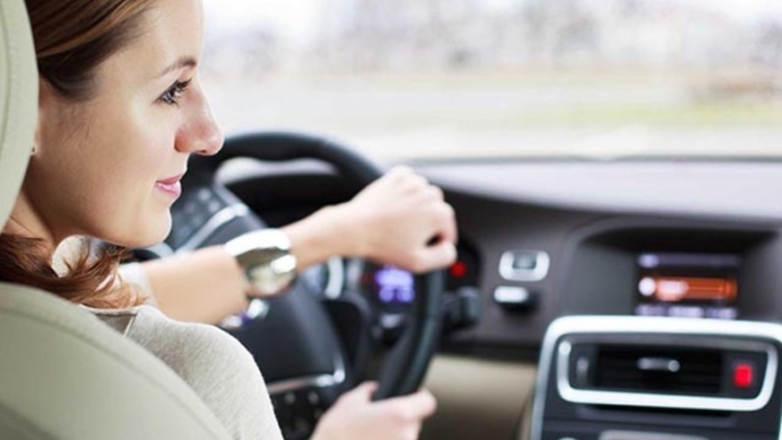 Solo il 3% degli italiani pensa che le donne al volante non siano un pericolo, ma che al contrario, guidino meglio degli uomini.