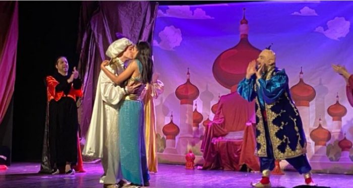 Aladin bacio